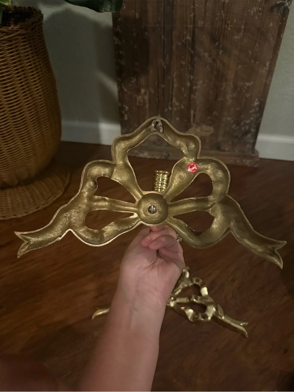 GORGEOUS HOLLYWOOD REGENCY OLD FRENCH CANDLE HOLDERS SCONCES PAIR OF BOWS BRASS